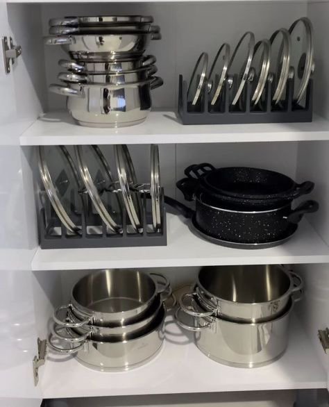 Organised kitchen shelf with cookware